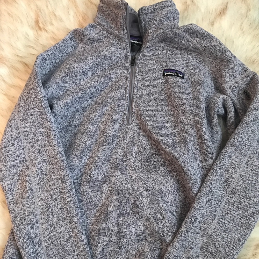 Adorable Lavender/gray Patagonia Pullover
